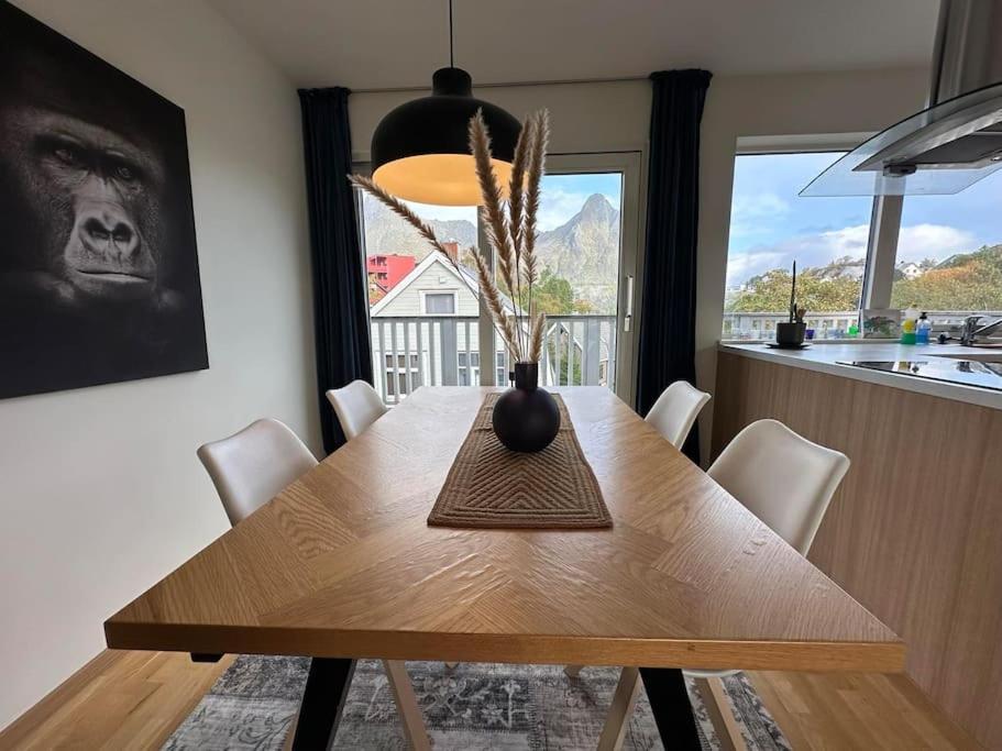 Exclusive With Great Views Close To Center Appartamento Svolvær